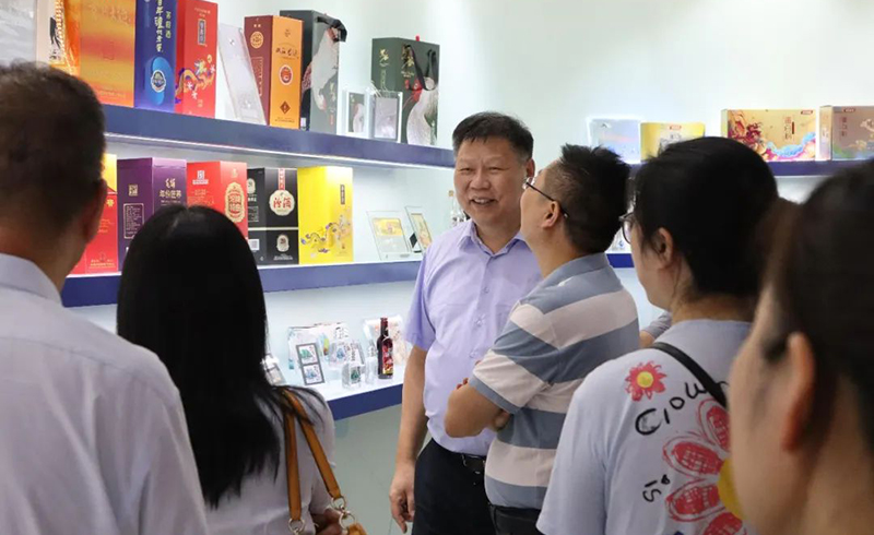 浙江中烟莅临黑卡技术交流会-浙江永利yl激光科技股份有限公司